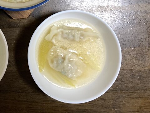 簡単レシピ　餃子スープ